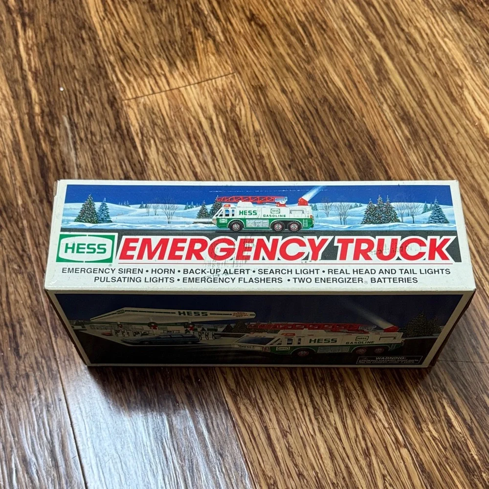 Vintage Hess 1996 Emergency Truck collectible toy new in box